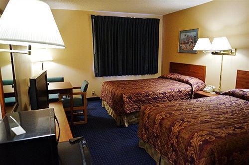 Hometown Inn And Suites Washington Екстер'єр фото